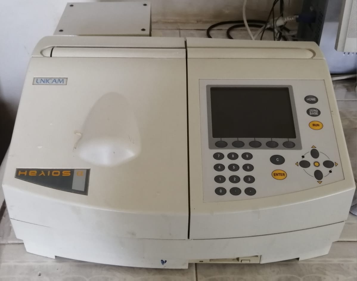 2.	UV-vis spectrometer.